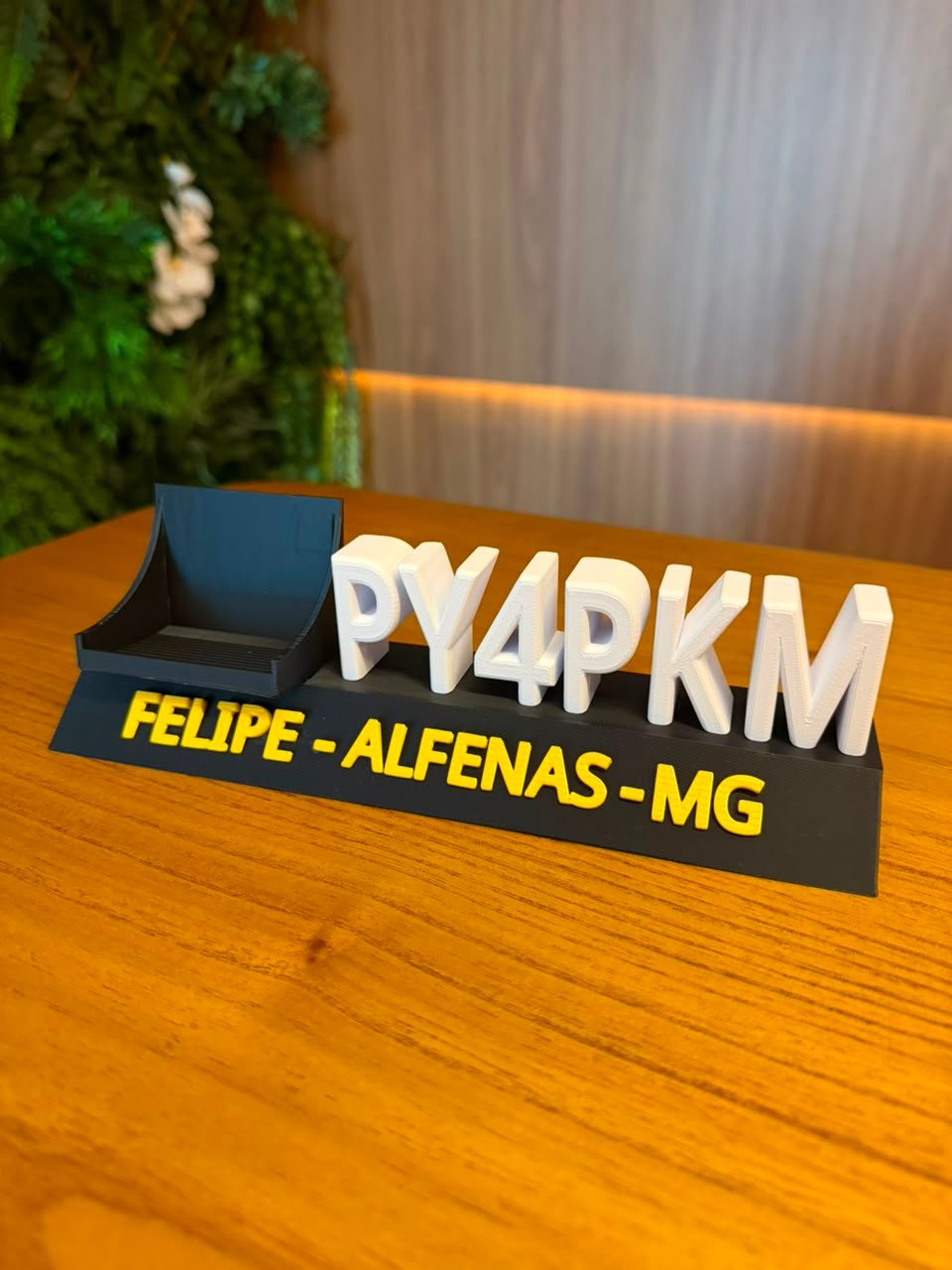 Suporte de mesa personalizado para Rádio HT